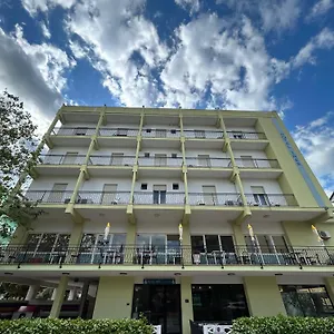 Niagara 3*, Cesenatico Italien